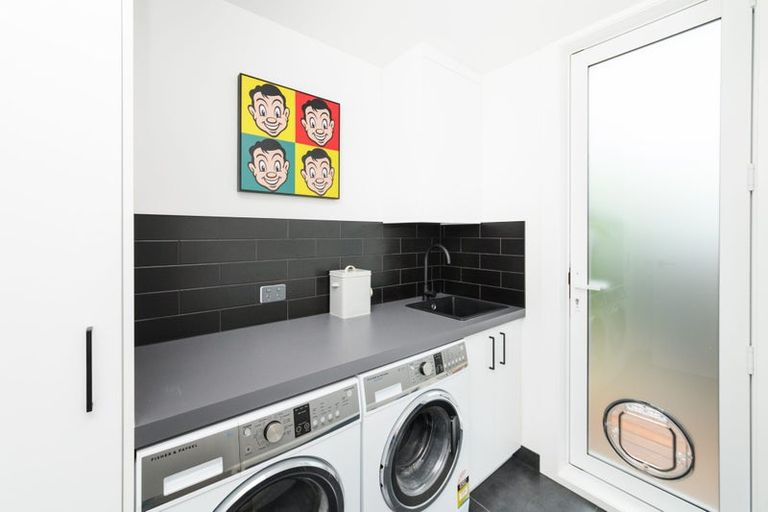 Photo of property in 161 Victoria Avenue, Hokowhitu, Palmerston North, 4410