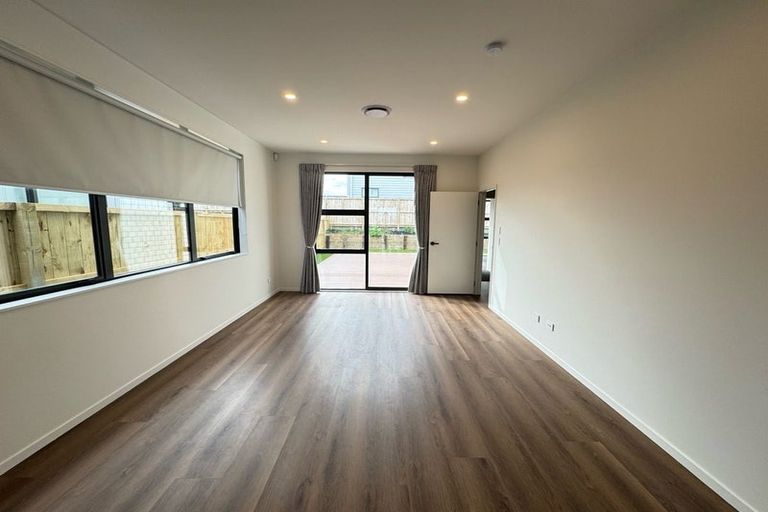 Photo of property in 105 Limestone Drive, Hobsonville, Auckland, 0616