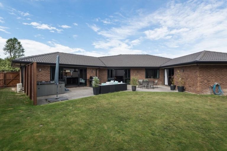 Photo of property in 7 Teagarden Close, Mairehau, Christchurch, 8052