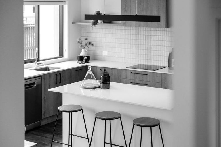 Photo of property in 2 Atutahi Lane, Papamoa Beach, 3118