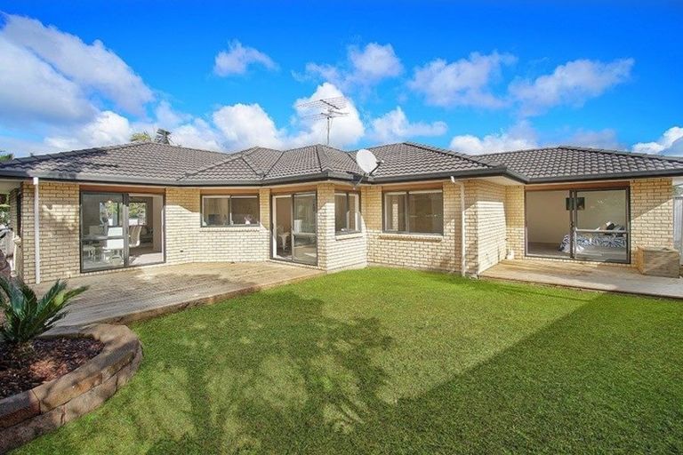 Photo of property in 7 William Gamble Drive, Greenhithe, Auckland, 0632