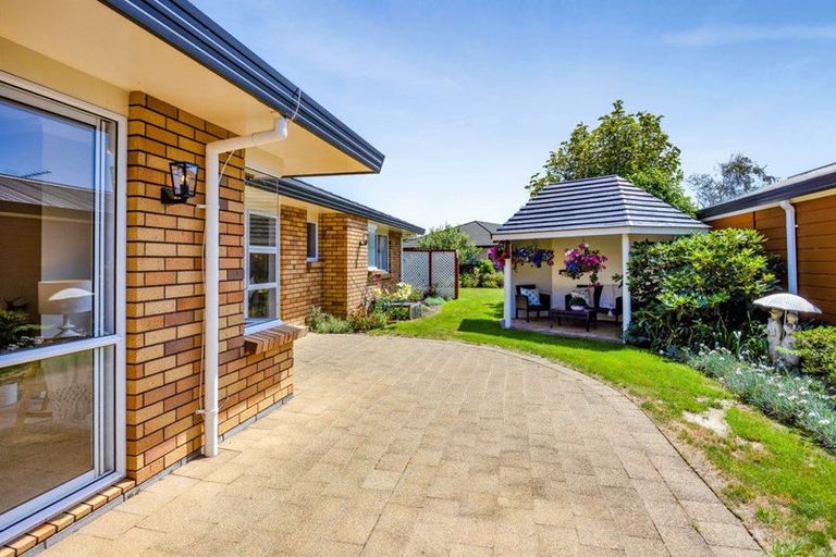 Photo of property in 362 Mangorei Road, Merrilands, New Plymouth, 4312