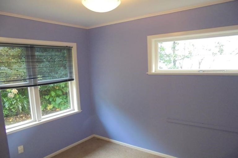 Photo of property in 11 Rangiora Avenue, Kaiwharawhara, Wellington, 6035