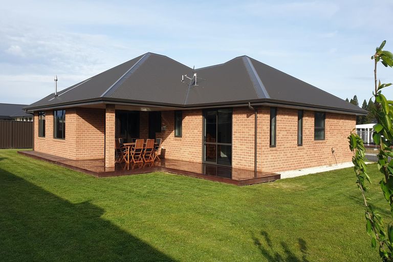 Photo of property in 8 Birch Hill Drive, Twizel, 7901