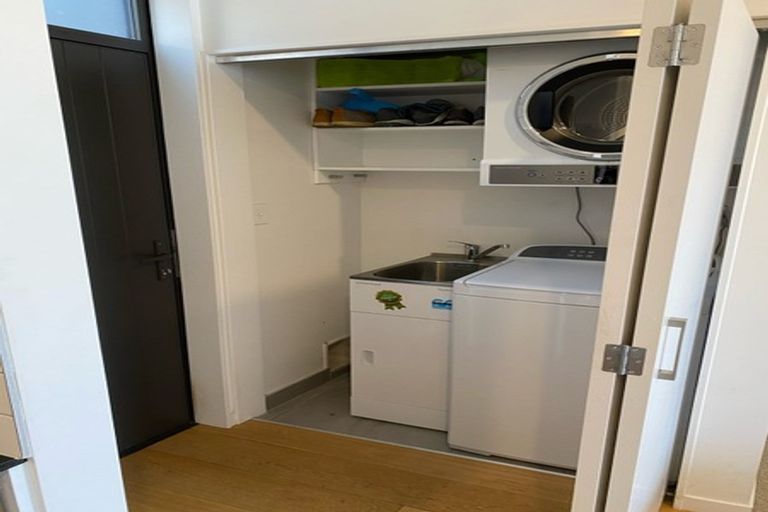 Photo of property in 7/80 Seatoun Heights Road, Seatoun, Wellington, 6022