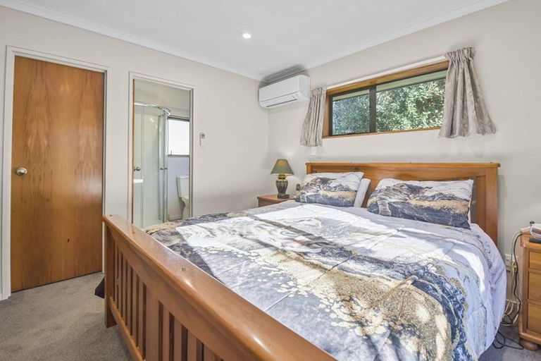Photo of property in 4a Kestrel Heights, Arkles Bay, Whangaparaoa, 0932