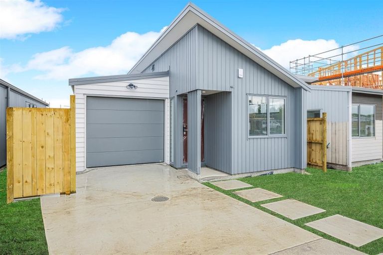 Photo of property in 27 Clayden Shuttleworth Street, Papakura, 2110