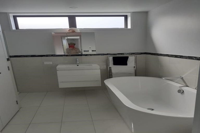 Photo of property in 74 Glenstrae Road, Redcliffs, Christchurch, 8081