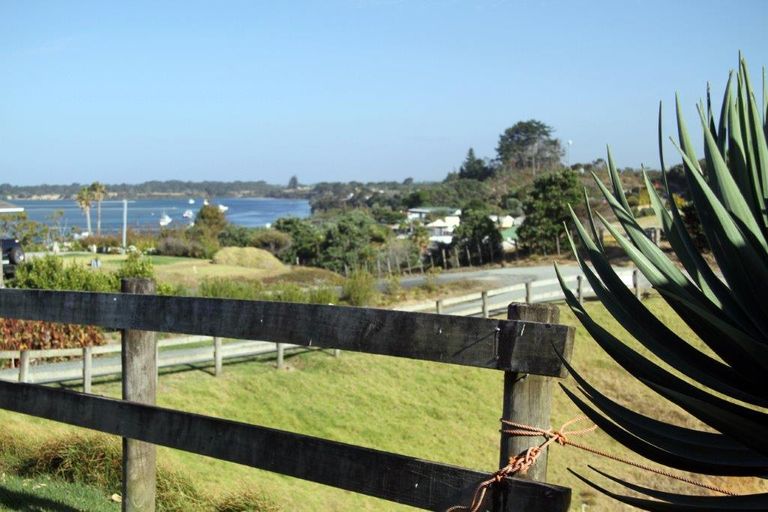 Photo of property in 2 Harrys Lane, Pukenui, 0484