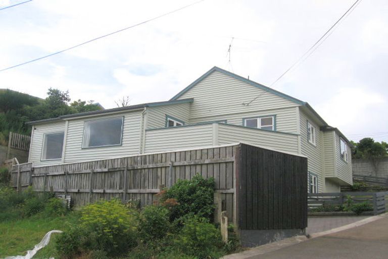 Photo of property in 71 Sidlaw Street, Strathmore Park, Wellington, 6022