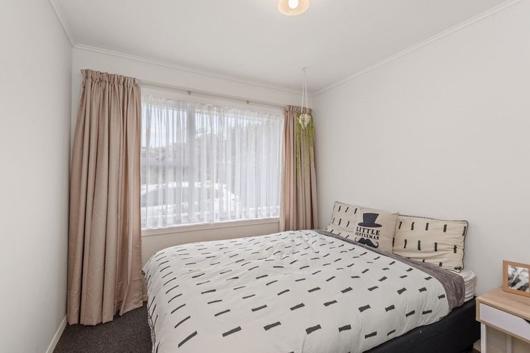 Photo of property in 235 Grimseys Road, Redwood, Christchurch, 8051