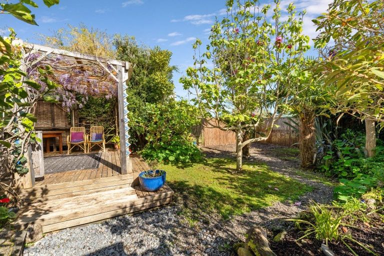 Photo of property in 215 Rangiuru Road, Otaki, 5512