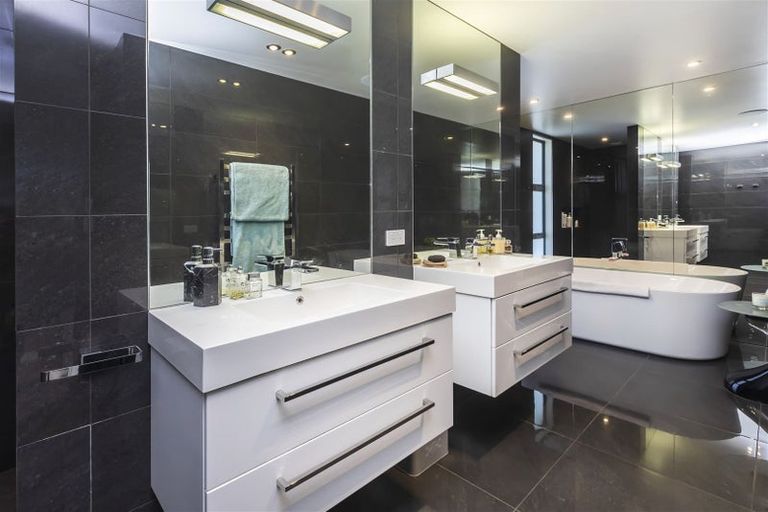 Photo of property in 569 Johns Road, Harewood, Christchurch, 8051