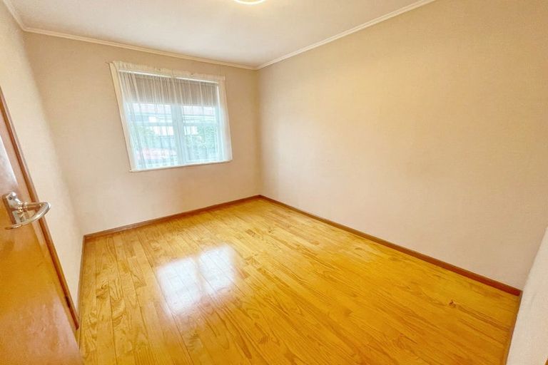 Photo of property in 22 Panama Road, Mount Wellington, Auckland, 1062