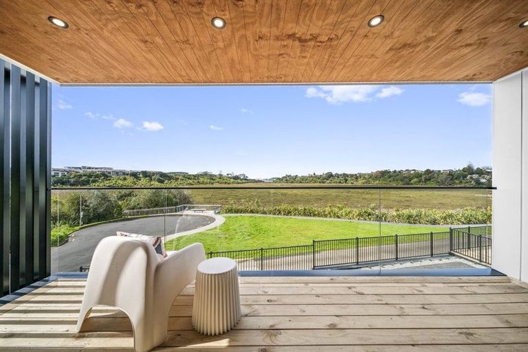 Photo of property in 33d Saint Peters Street, Northcote, Auckland, 0627