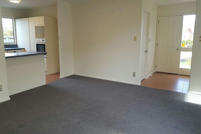 Photo of property in 8 Sandholm Close, North New Brighton, Christchurch, 8083