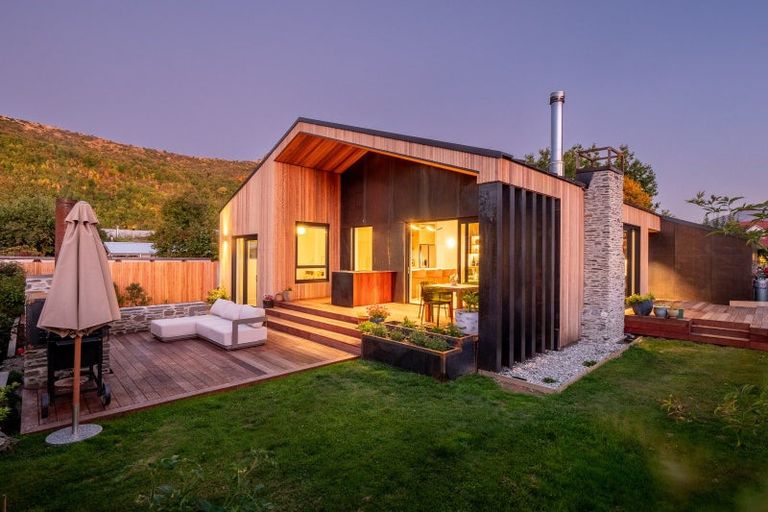 Photo of property in 3 Cornwall Street, Arrowtown, 9302