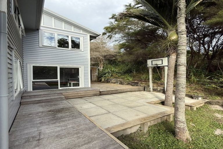 Photo of property in 54e Birkdale Road, Birkdale, Auckland, 0626