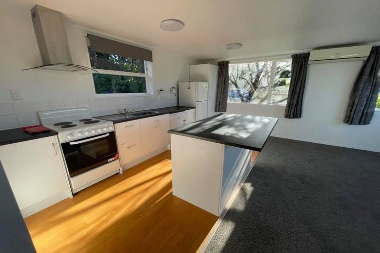 Photo of property in 6b Narbada Crescent, Khandallah, Wellington, 6035