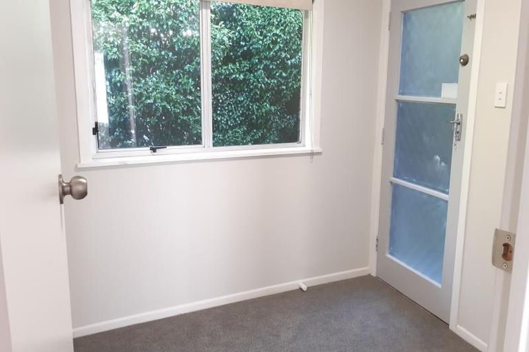 Photo of property in 1/1 Trentham Road, Papakura, 2110