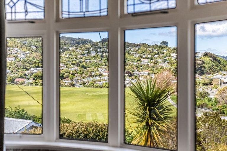 Photo of property in 25 Makara Road, Karori, Wellington, 6012