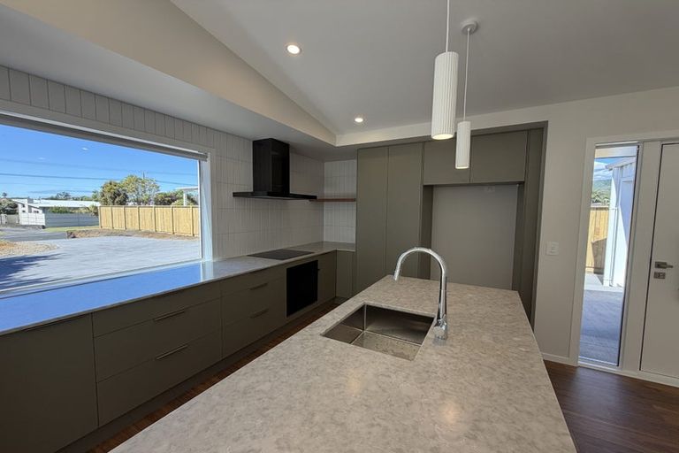 Photo of property in 52 Wairau Road, Oakura, 4314