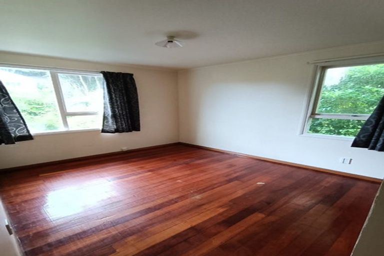 Photo of property in 42 Ngaio Road, Kelburn, Wellington, 6012