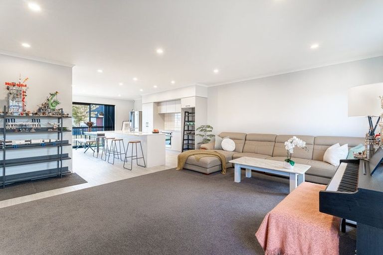 Photo of property in 20 George West Square West, Wigram, Christchurch, 8025