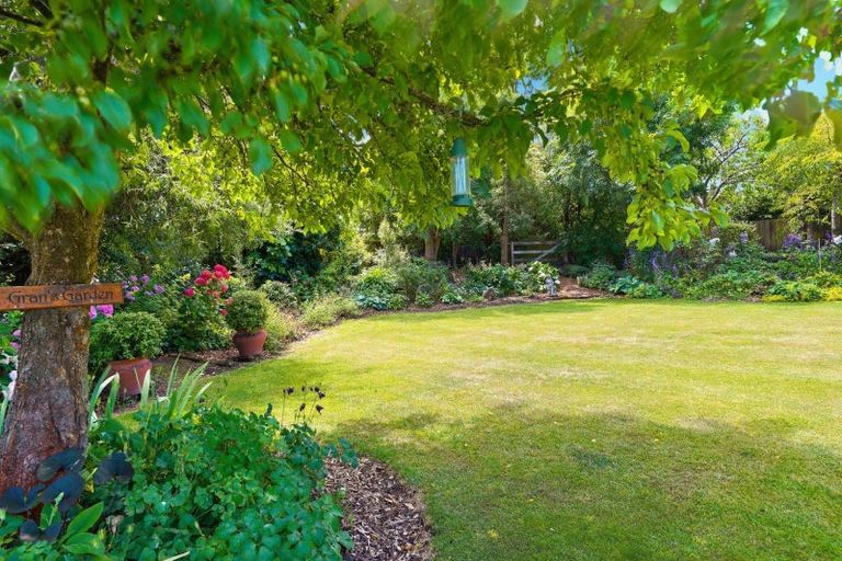 Photo of property in 5 Newton Place, Amberley, 7410