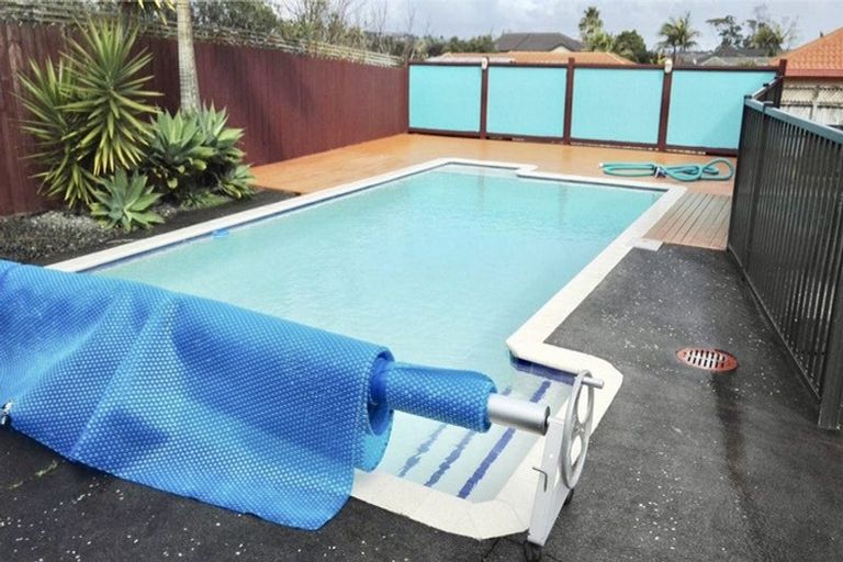 Photo of property in 22 Athenry Place, Dannemora, Auckland, 2016