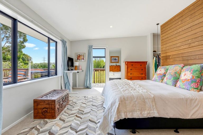 Photo of property in 13 Matuku Lane, Heathcote Valley, Christchurch, 8022