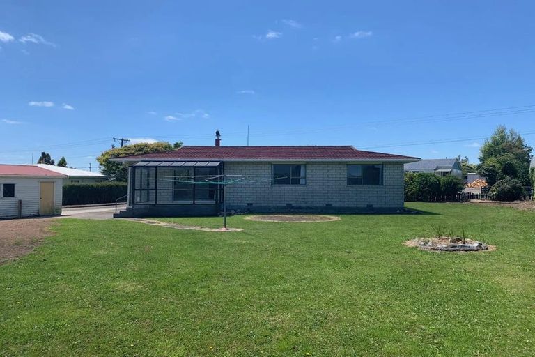 Photo of property in 8 Denmark Terrace, Midhirst, Stratford, 4394