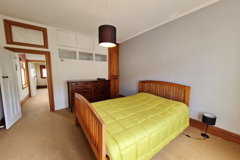 Photo of property in 6 Porritt Avenue, Mount Victoria, Wellington, 6011