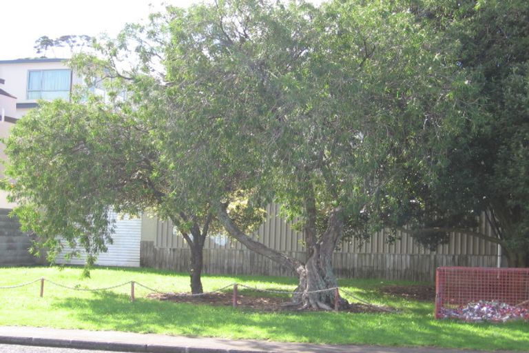 Photo of property in 32 Morrow Avenue, Bucklands Beach, Auckland, 2012