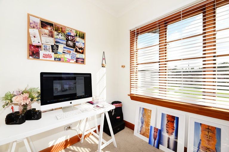 Photo of property in 17 Thackeray Street, Saint Andrews, 7988