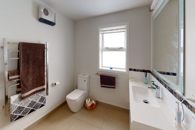 Photo of property in 111 Peat Avenue, Kai Iwi, Whanganui, 4574