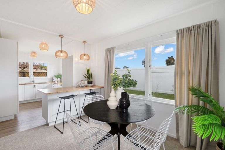 Photo of property in 394a Devonport Road, Tauranga South, Tauranga, 3112