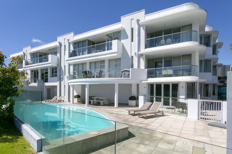 Photo of property in 11/2 Lowell Place, Waipahihi, Taupo, 3330