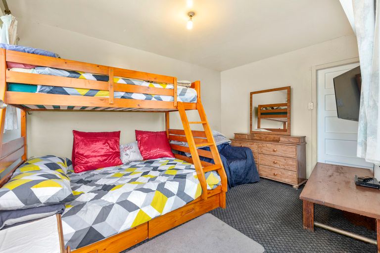 Photo of property in 8a Primrose Street, Raglan, 3225