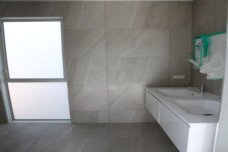 Photo of property in 38b Emerald Hill Drive, Birchville, Upper Hutt, 5018