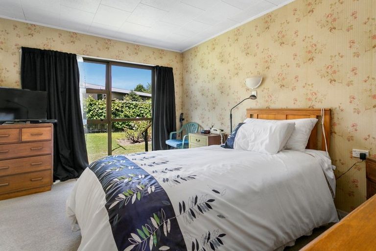 Photo of property in 18 Invergarry Road, Hilltop, Taupo, 3330