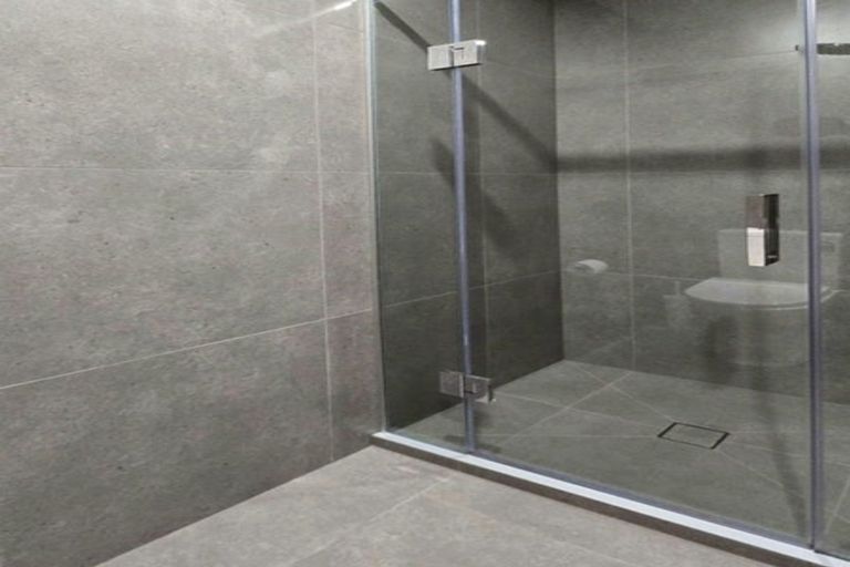 Photo of property in 2c Stokes Avenue, Te Atatu Peninsula, Auckland, 0610