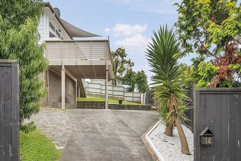 Photo of property in 14 Frangipani Avenue, Manurewa, Auckland, 2102