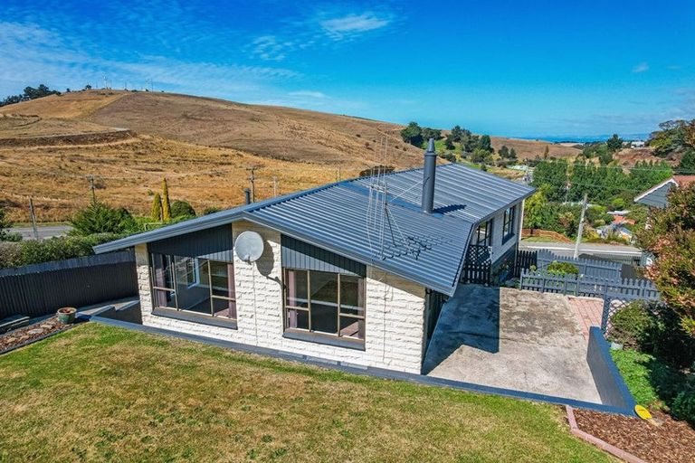 Photo of property in 9 Perth Street, South Hill, Oamaru, 9400