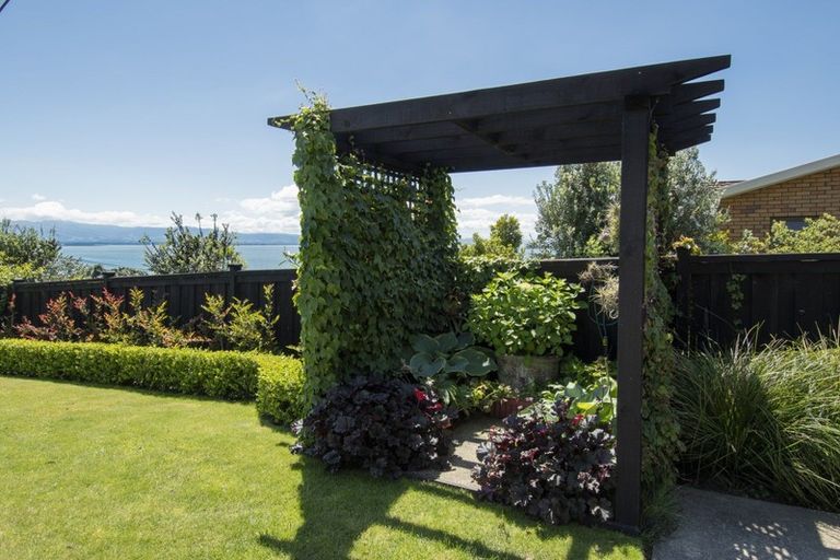 Photo of property in 63 Harbour View Road, Omokoroa, 3114