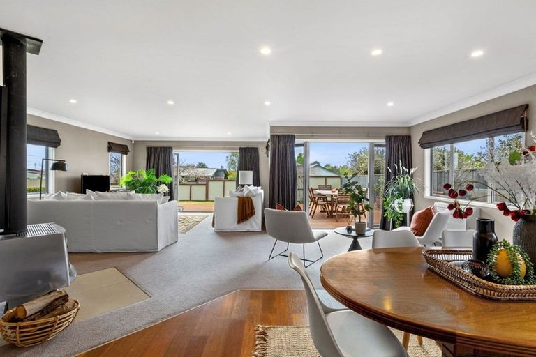 Photo of property in 8 Karamea Street, Whalers Gate, New Plymouth, 4310