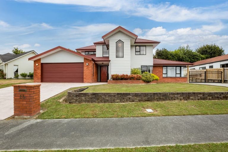 Photo of property in 14 Bowman Place, Whitby, Porirua, 5024