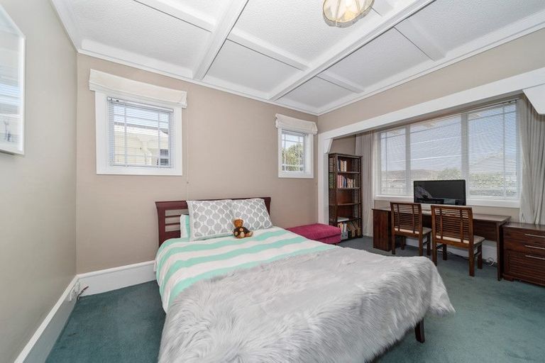 Photo of property in 231 Saint Aubyn Street, New Plymouth, 4310