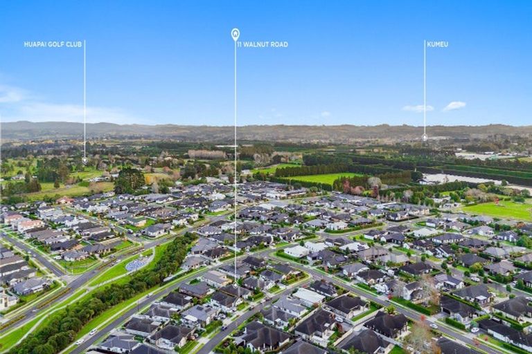 Photo of property in 11 Walnut Road, Riverhead, 0820