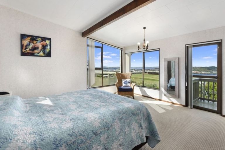 Photo of property in 27 Memorial Drive, Parahaki, Whangarei, 0112